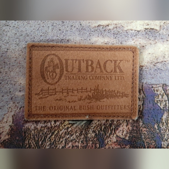 * Outback Trading Co Vest - Picture 3 of 6